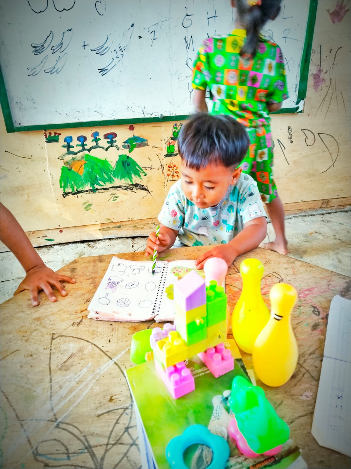 menulis bersama Abed